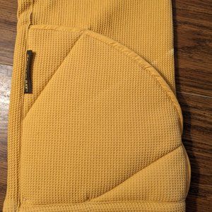 Rachael Ray Moppine towel